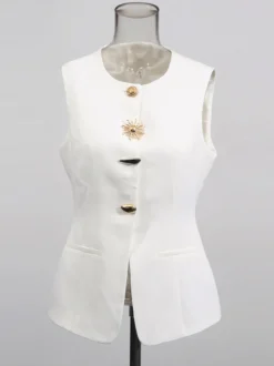 Débardeur blanc à col bijou et boutons chics pour femmes