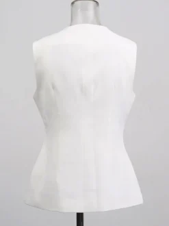 Débardeur blanc à col bijou et boutons chics pour femmes