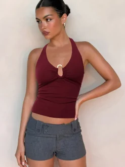 Débardeur bordeaux à bretelles laçage et boutons chic pour femme