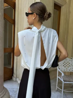 Débardeur à col montant et lacets pour femme