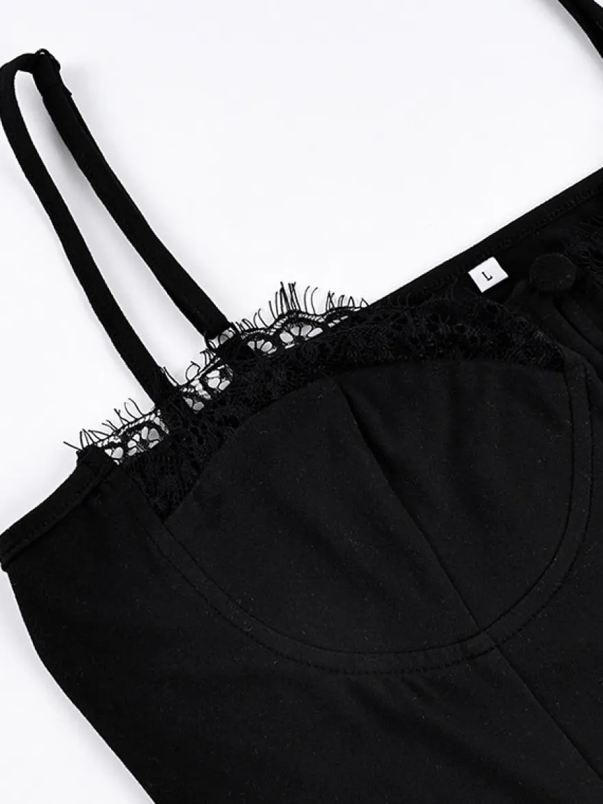 Débardeur noir à bretelles fines et dos nu en dentelle style décontracté pour femme.