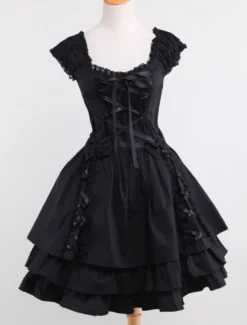 Dentelle de coton noir Lolita Robe OP 3 Lyers Hem Déguisements