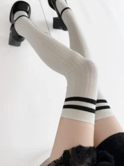 Doux Lolita Stocking deux chaussettes hautes de coton de rayure de tonalité Déguisements Halloween