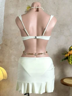 Ensemble bikini 3 pièces avec paréo à volants et ornement soleil