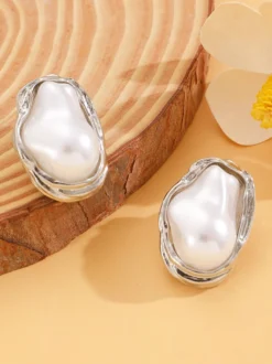 Ensemble de bijoux baroques en perles irrégulières boucles d'oreilles collier et bague ouverte en métal torsadé (3 pièces)