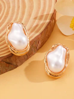 Ensemble de bijoux baroques en perles irrégulières boucles d'oreilles collier et bague ouverte en métal torsadé (3 pièces)