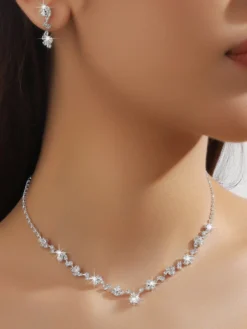 Ensemble de bijoux de mariage tendance avec beau diamant en métal