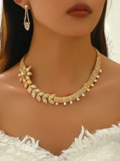 Ensemble de bijoux de mariage tendance en métal percé avec diamants attrayants