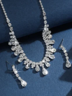 Ensemble de bijoux de mariage tendance avec superbe diamant en métal