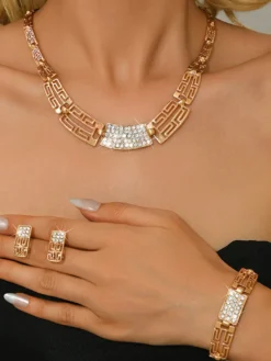 Ensemble de bijoux de mariage pour la mariée magnifique perle d'imitation pendentif en métal ajouré
