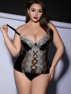 Ensemble de lingerie corset en dentelle et cuir verni grande taille résille transparente avec croisillons