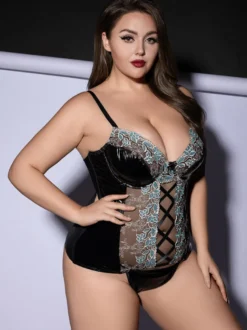 Ensemble de lingerie corset en dentelle et cuir verni grande taille résille transparente avec croisillons