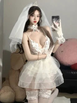 Ensemble de lingerie de mariée en dentelle blanche robe mini en tulle à bretelles spaghetti avec voile costume de jeu de rôle de mariage