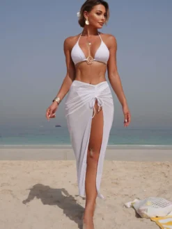 Ensemble de maillot de bain 3 pièces élégant pour femme - Bikini triangle dos nu avec anneau doré et jupe longue de plage - Collection été 2026