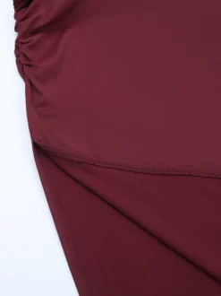 Ensemble deux pièces bordeaux chic pour rendez-vous : jupe sans manches dos nu à col en V