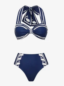 Ensemble maillot de bain deux tons bleu sexy à lacets et dos nu avec cache-maillots et paréos.