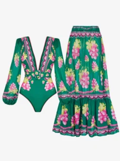 Ensemble maillot de bain manches longues pour femme - Monokini vert imprimé fruits à décolleté plongeant et jupe longue ceinturée - Collection été 2026