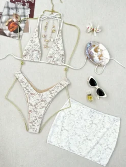 Ensemble maillot de bain 3 pièces en dentelle sexy - Bikini triangle blanc à fleurs échancré avec mini paréo - Collection été 2026
