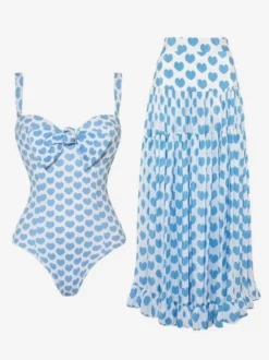 Ensemble maillot de bain une pièce et jupe longue à motif cœur pour l'été 2026