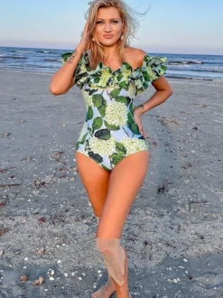 Ensemble maillot de bain une pièce à volants et jupe longue à imprimé floral épaules dénudées 2026