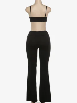 Ensemble 2 pièces assorti : débardeur court à fines bretelles et pantalon évasé à rayures latérales