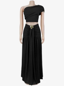 Ensemble 2 pièces : haut court asymétrique à boucle métallique et jupe longue froncée