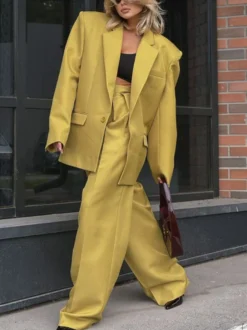 Ensemble 2 pièces jaune costume oversize et pantalon large pour l'automne 2026