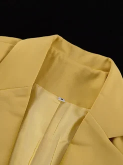 Ensemble 2 pièces jaune costume oversize et pantalon large pour l'automne 2026