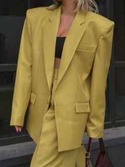 Ensemble 2 pièces jaune costume oversize et pantalon large pour l'automne 2026