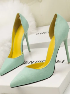 Escarpins femme talons hauts bout pointu talon aiguille bleu Royal en daim