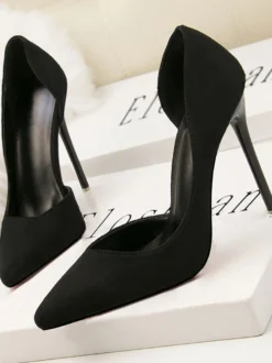 Escarpins femme talons hauts bout pointu talon aiguille bleu Royal en daim