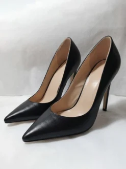 Escarpins noirs à talons hauts et bout pointu pour femmes