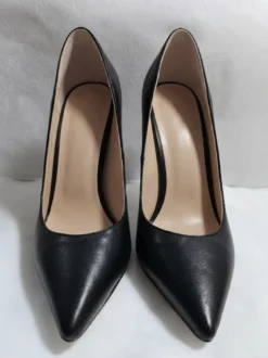 Escarpins noirs à talons hauts et bout pointu pour femmes