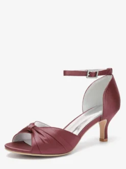 Escarpins à talon chaton en satin pour femmes chaussures de mariée à bout ouvert et bride à la cheville froncée