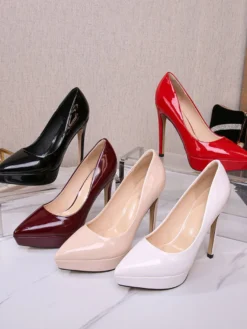 Escarpins à Talons Hauts avec Plateforme avec Bout Pointu en Cuir Synthétique Unicolore
