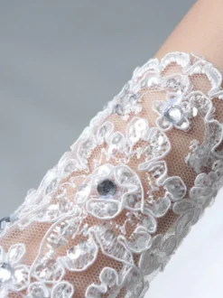 Gants de fille de fleur blanche strass