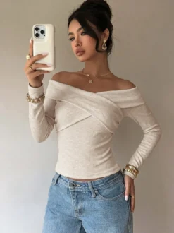 Haut en maille slim à épaules dénudées et bretelles croisées manches longues style Y2K chemise basique élégante