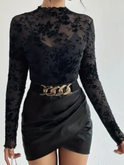 Haut moulant à col montant imprimé floral floqué manches longues transparentes style skinny collection femme 2026