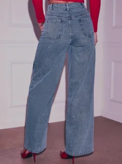 Jean large à motif cœur pour femme - Bleu moyen style bohème chic coupe droite - Tenue streetwear printanière 2026