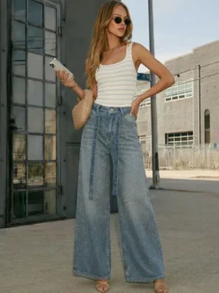 Jean large à strass pour femme - Bleu délavé coupe droite pailletée avec ceinture style années 2000 - Idéal pour une soirée printanière (2026)