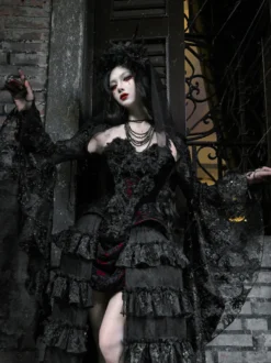 Jupe Lolita gothique noire et rouge SK à volants et taille haute avec traîne spectaculaire