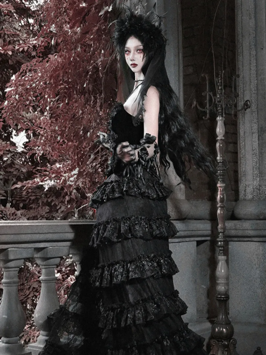 Jupe Lolita gothique noire et rouge SK à volants et taille haute avec traîne spectaculaire