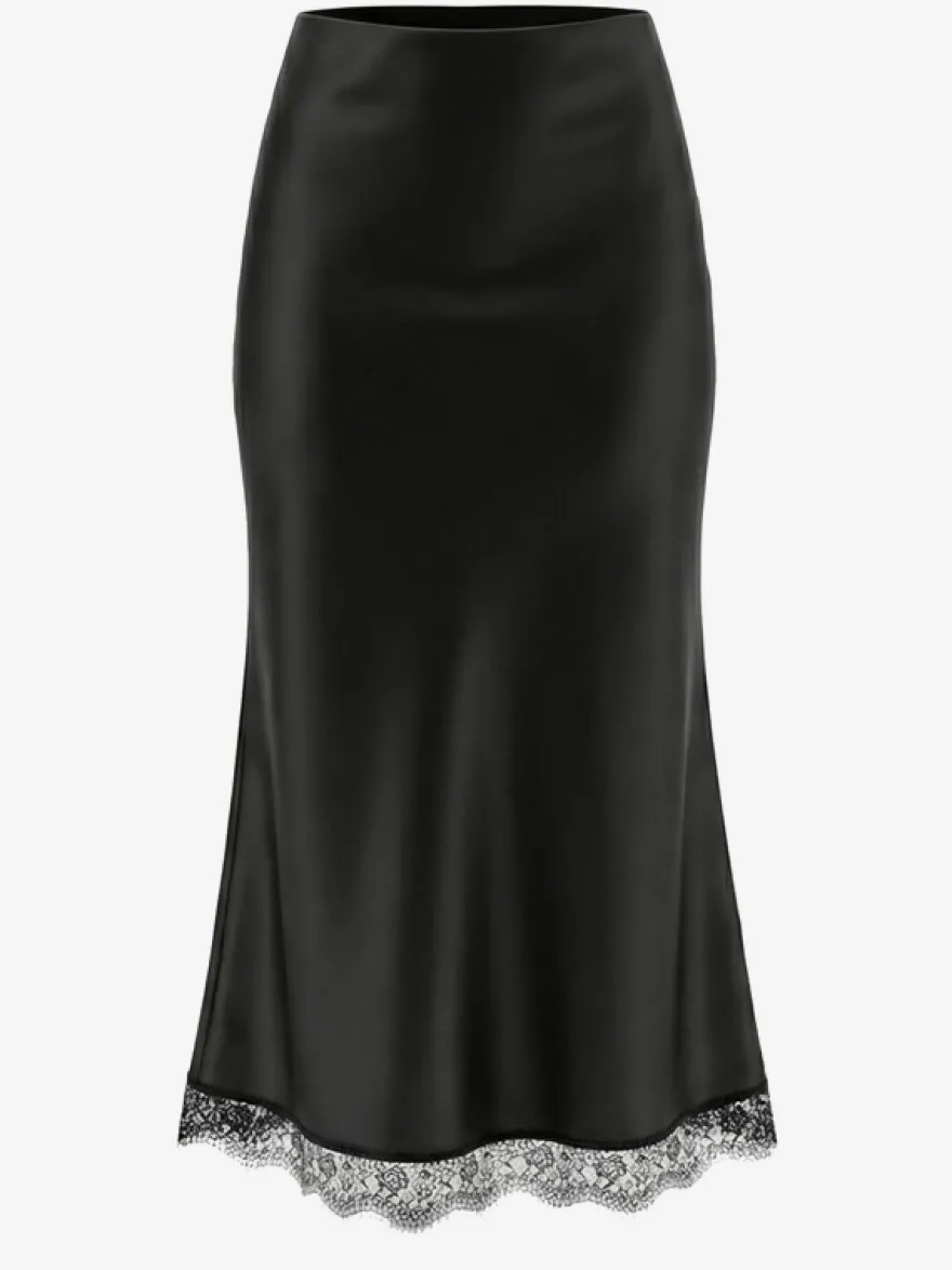 Jupe longue élégante de printemps en satin blanc écru taille naturelle pour femme.