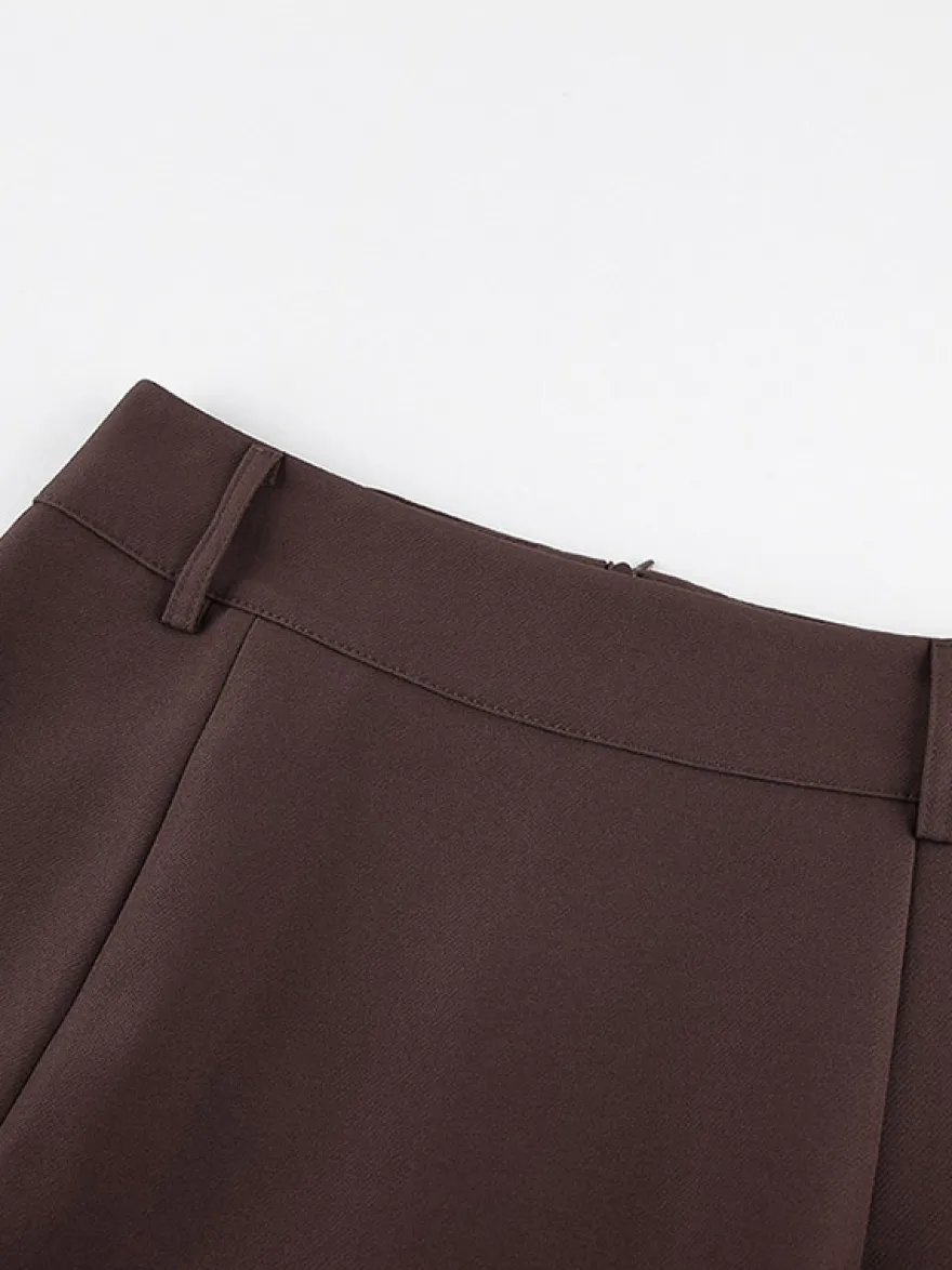 Jupe midi droite taille haute fendue sur le devant en dentelle
