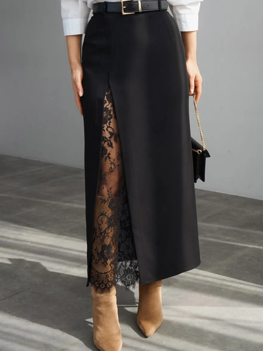 Jupe midi droite taille haute fendue sur le devant en dentelle
