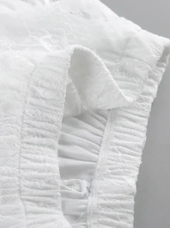 Jupes blanches en dentelle élégantes coupe asymétrique longueur genou bas pour femmes