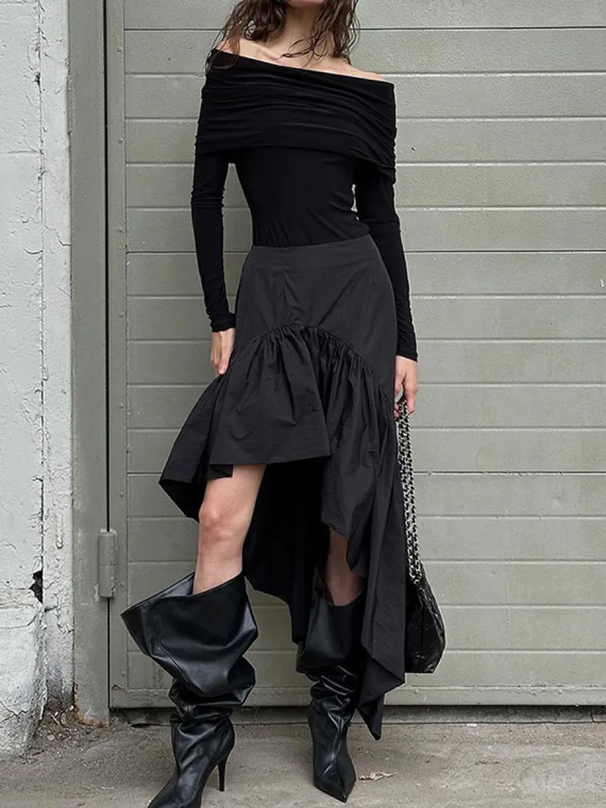 Jupes noires courtes asymétriques pour femmes