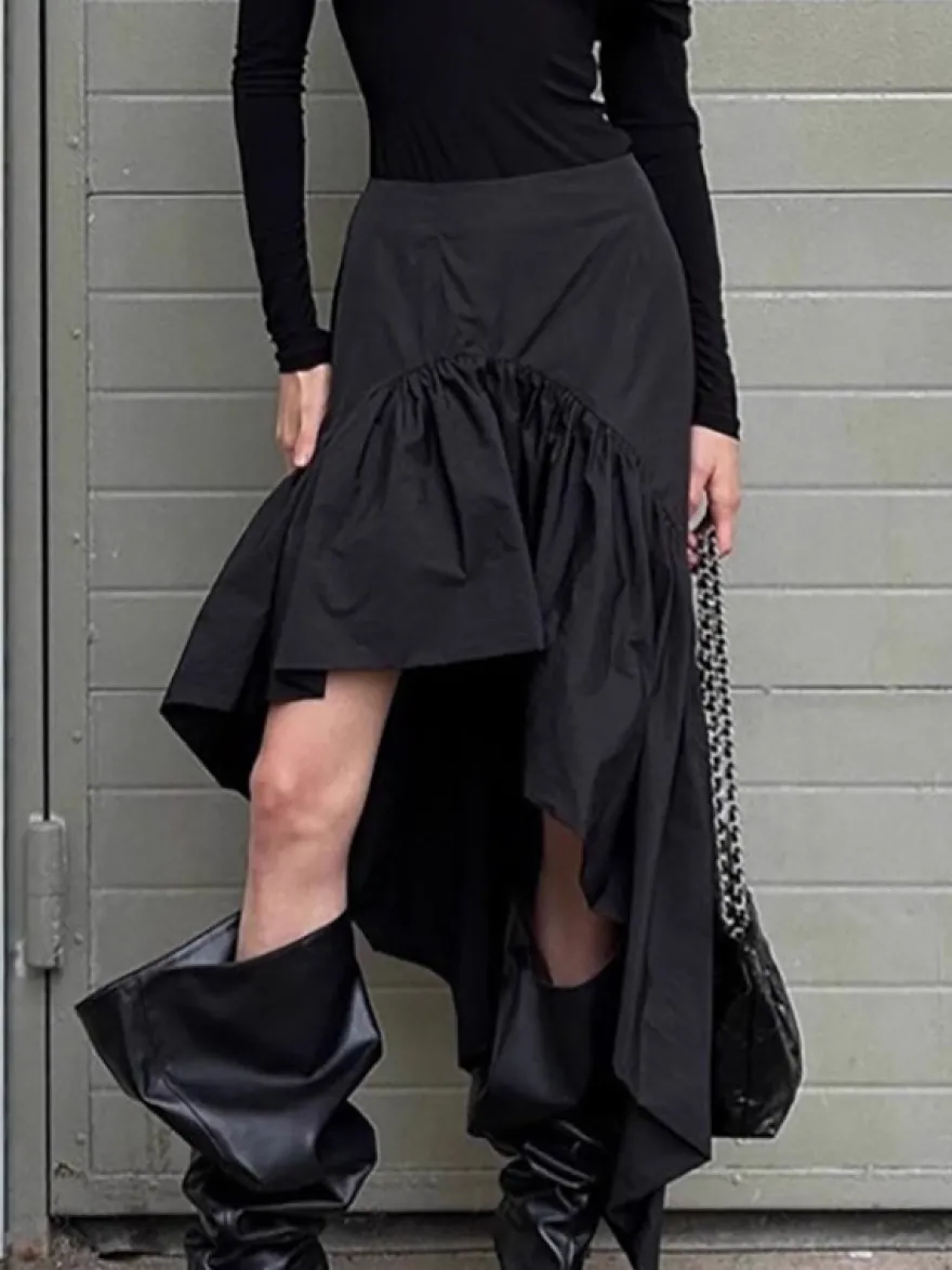 Jupes noires courtes asymétriques pour femmes