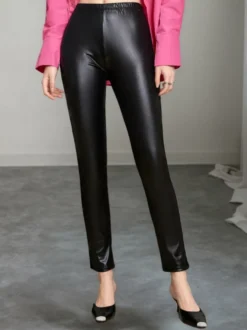Leggings en cuir PU noir avec empiècements en dentelle sur le côté coupe slim taille haute pantalon crayon stretch pour femme pantalon décontracté