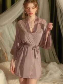 Linge de Mariée Pyjamas Vêtements de Nuit Champagne Dentelle 1 Pièce Manches Longues Lingerie Soie